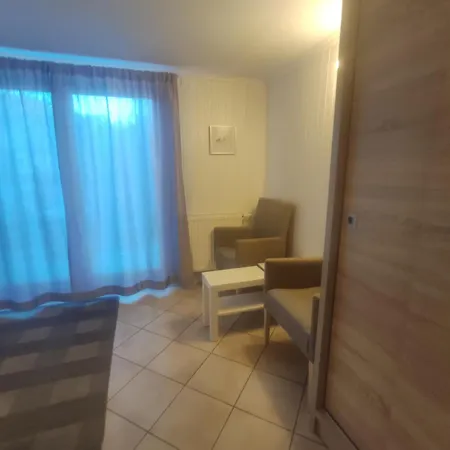 Blisko Deptaka - I 3*